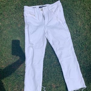 White distressed jeans